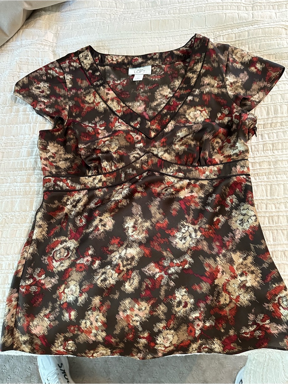 LOFT Brown Floral V-Neck Short Sleeve Blouse